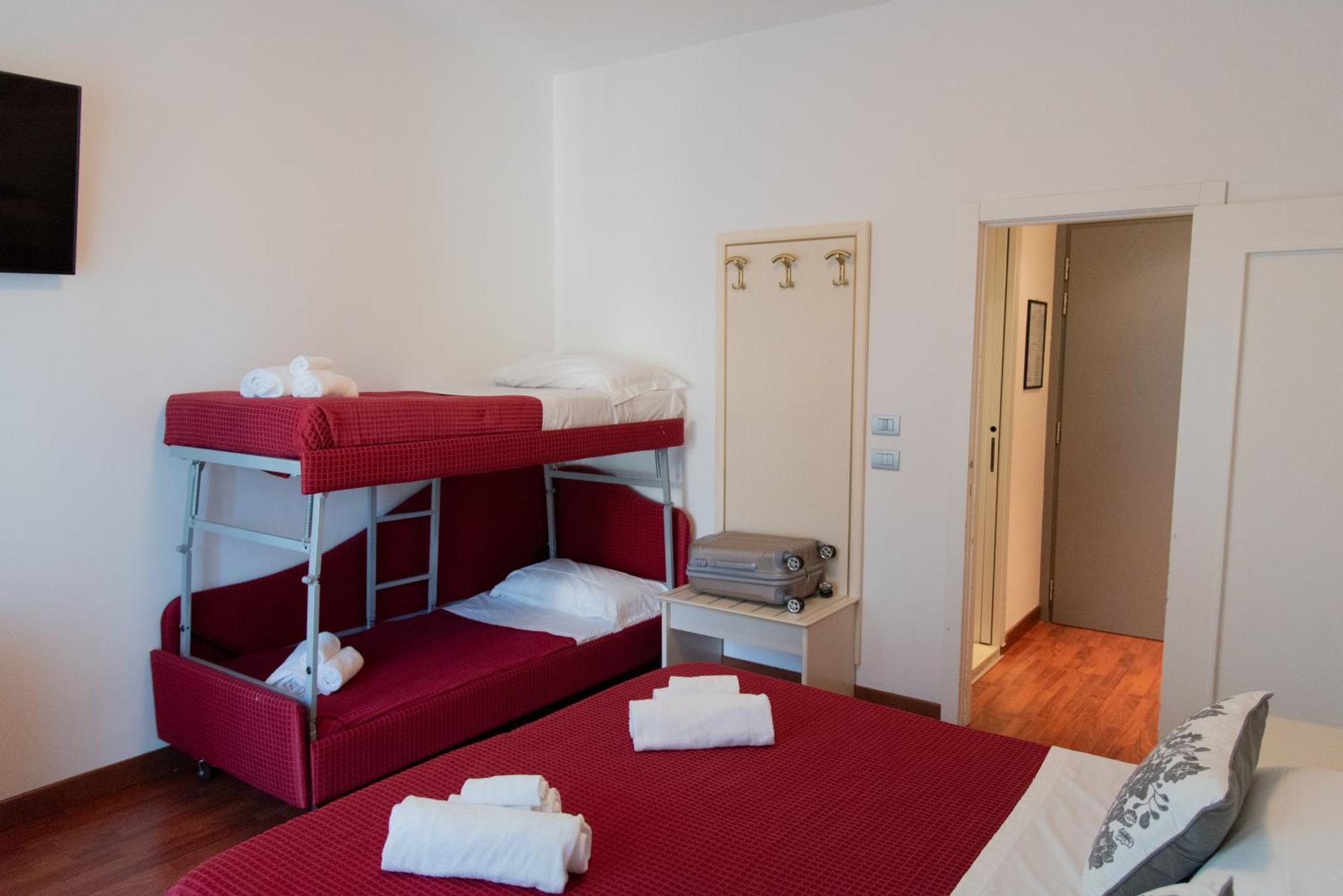 Hotel Maestri Riccione Luaran gambar